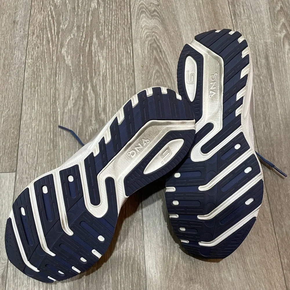 Brooks Launch 9 Shoes - Picture 4 of 5